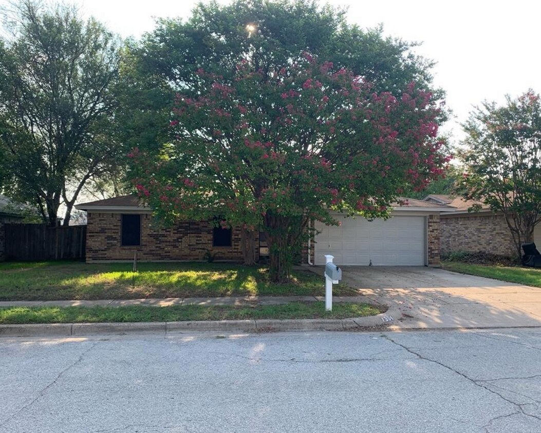 Foto principal - 7304 Meadowbrook Dr
