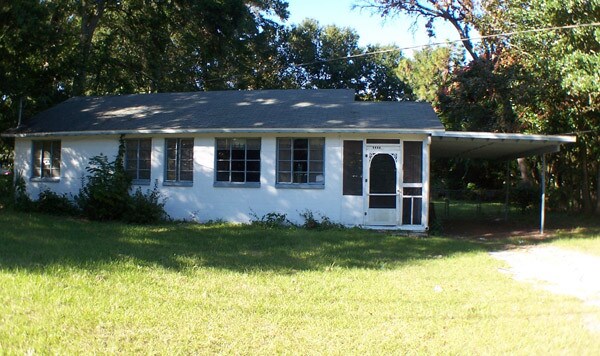 Primary Photo - 3265 Soutel Dr