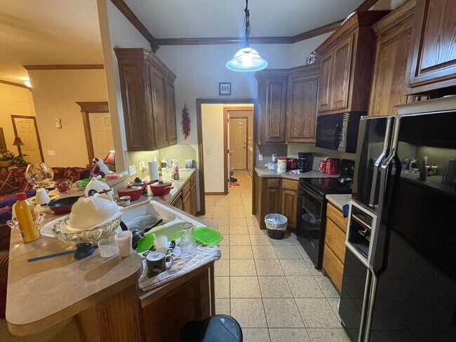 Foto del edificio - RENT 2 OWN 1,902 sqft - Moore Schools 4/2 - Move In Ready