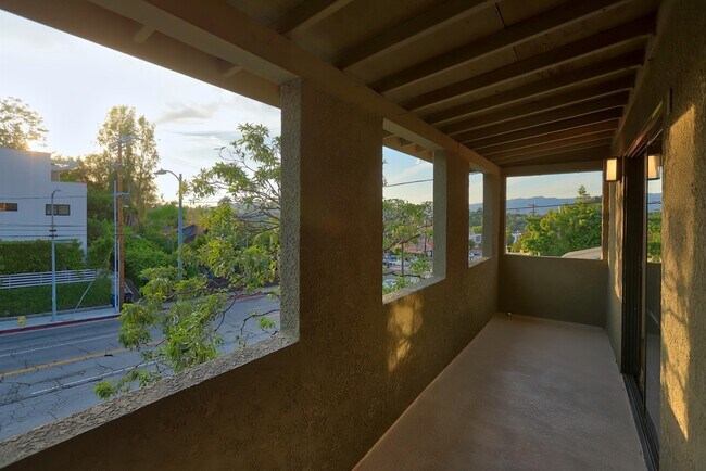 Foto del edificio - 2236 Glendale Blvd