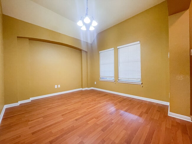 Building Photo - 10113 Condor Loop