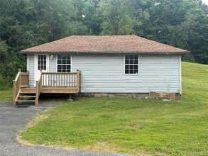 Building Photo - 19 Quartz Ln