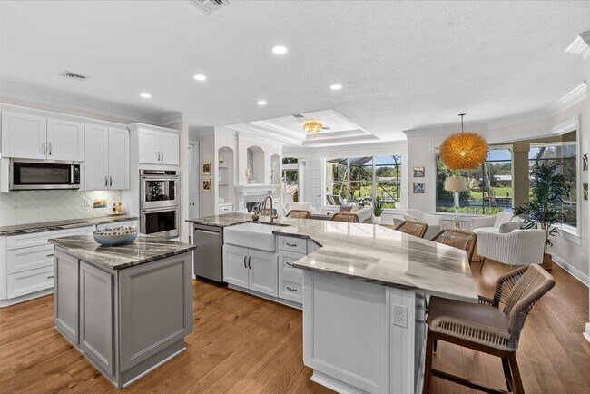 Foto del edificio - 851 SW Pine Tree Ln