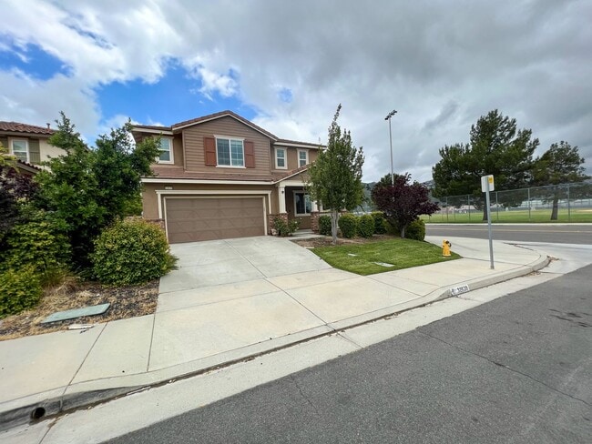 Building Photo - COMING SOON! Beautiful Redhawk home locate...