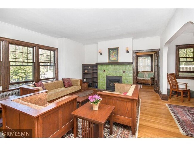 Foto del edificio - 1854 Portland Ave