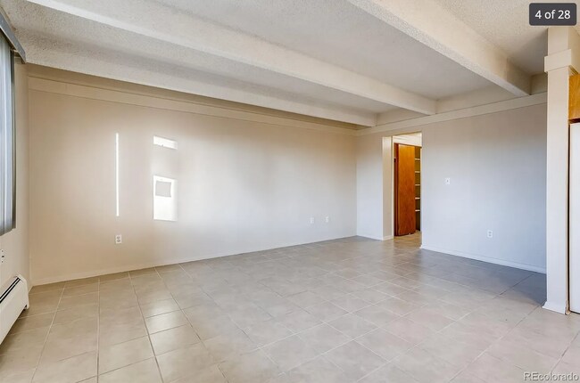 Foto del edificio - 800 W Belleview Ave