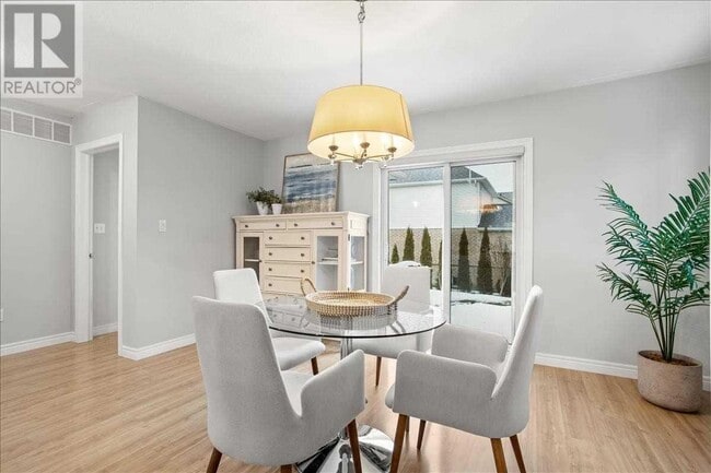 Building Photo - 63 Georgian Meadows Dr