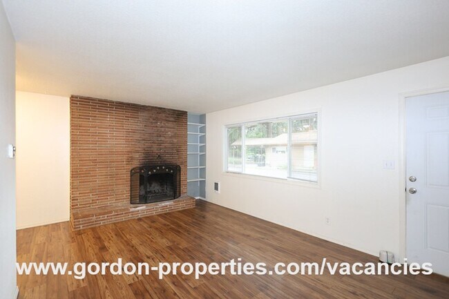 Foto del edificio - SE Green Vista Dr - Milwaukie 2 bedroom du...