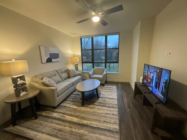 Building Photo - 4903 Edgemoor Ln