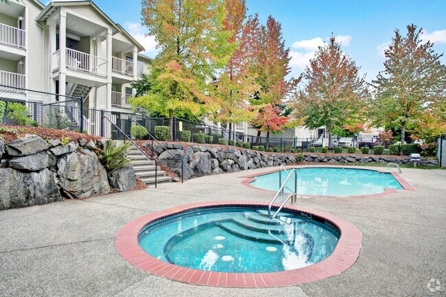 Swimming Pool & Hot Tub - Sunrise Lane