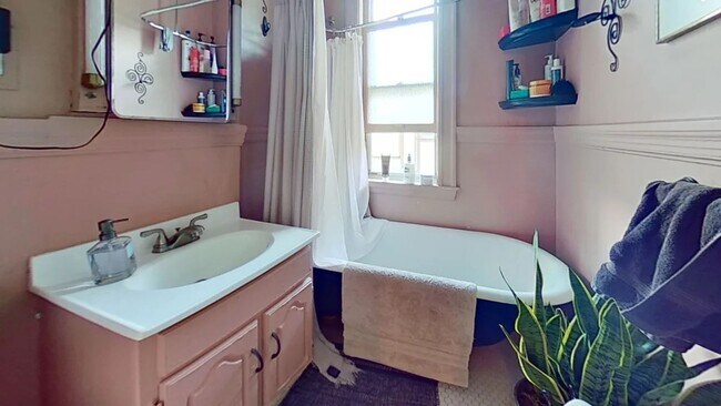 Building Photo - Charming, Great Value Newton 4-bed; Broker...