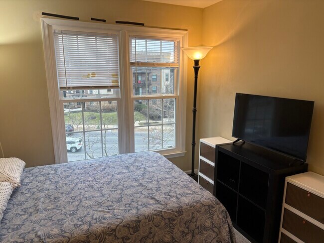 Foto del edificio - 1902 N Daniel St