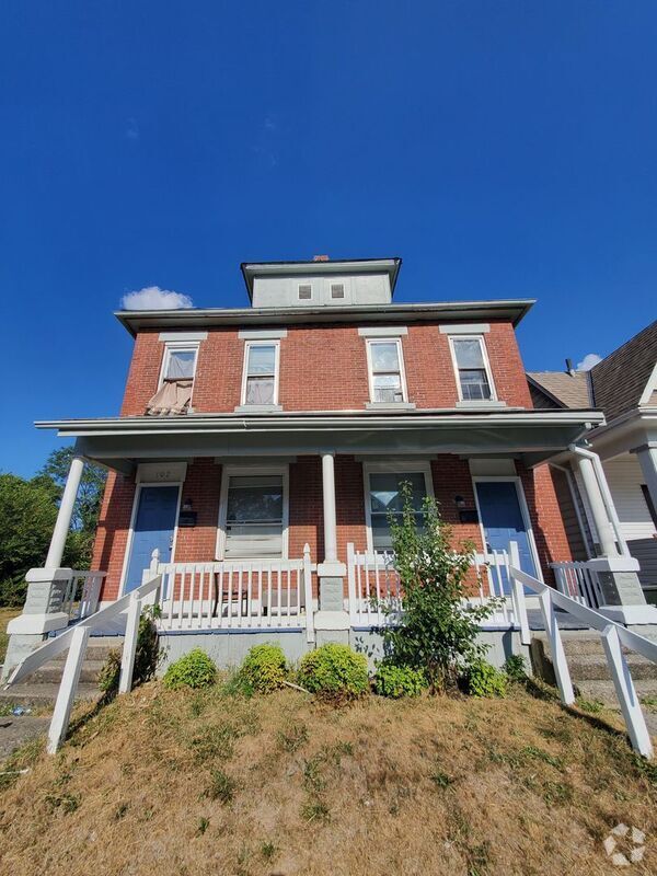 Building Photo - 100-102-102 N Harris Ave