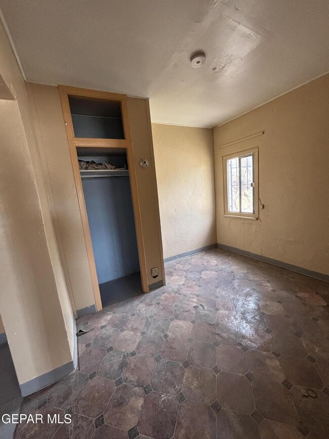 Foto del edificio - 4000 1/2 Sacramento Ave