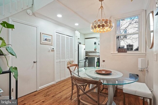 Foto del edificio - 1613 5th St NW