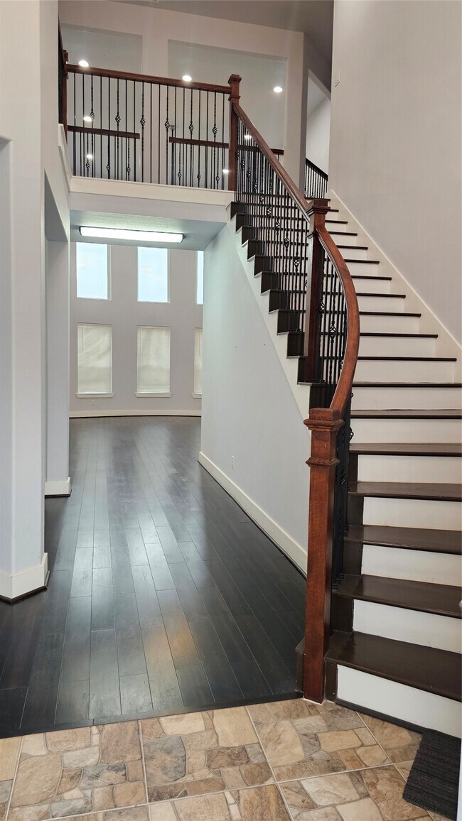 Foto del edificio - 3715 Aldridge Dr