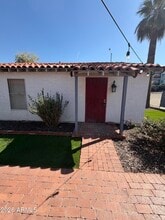 Building Photo - 706 W Taylor St