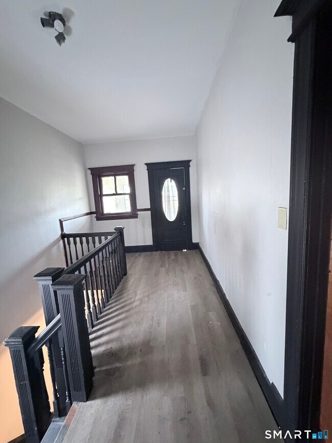 Foto del edificio - 74 Chadwick Ave
