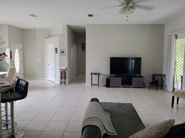 Foto del edificio - 1797 Windbrook Dr