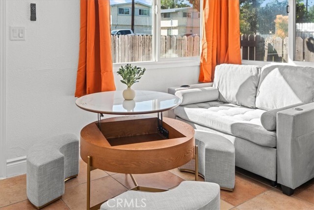 Foto del edificio - 1095 Bonita St