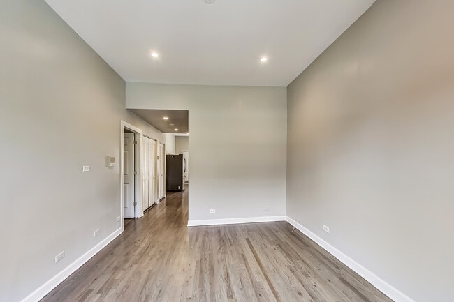 Photo - 2709 W Chicago Ave Apartment