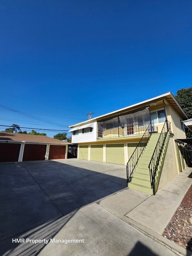 Primary Photo - Beautilful 1-bedroom Upstairs Apartment in...