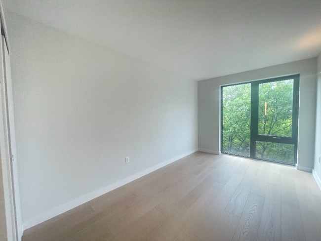 Building Photo - 13680 41st Ave