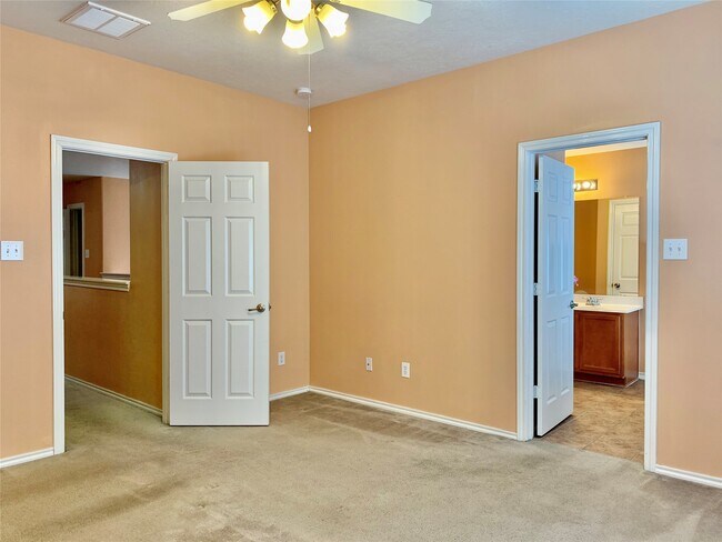 Foto del edificio - 12414 Jasmine Brook Ln