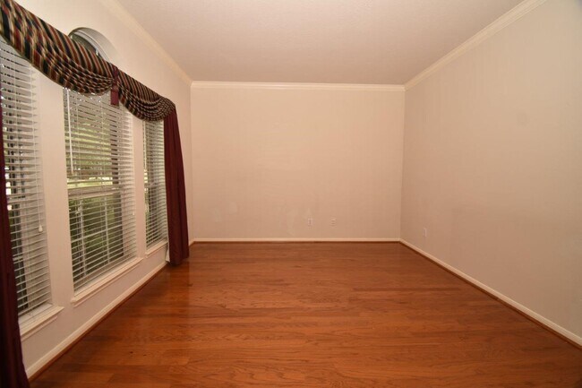 Foto del edificio - 3810 Buckley Ln