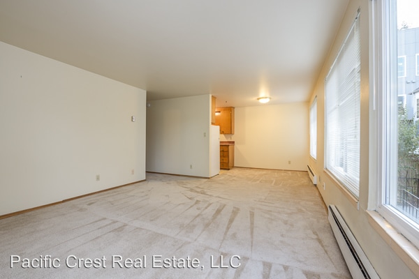 Building Photo - 1718 14th Ave