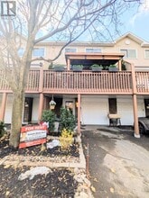 Building Photo - 104 Esterlawn Private