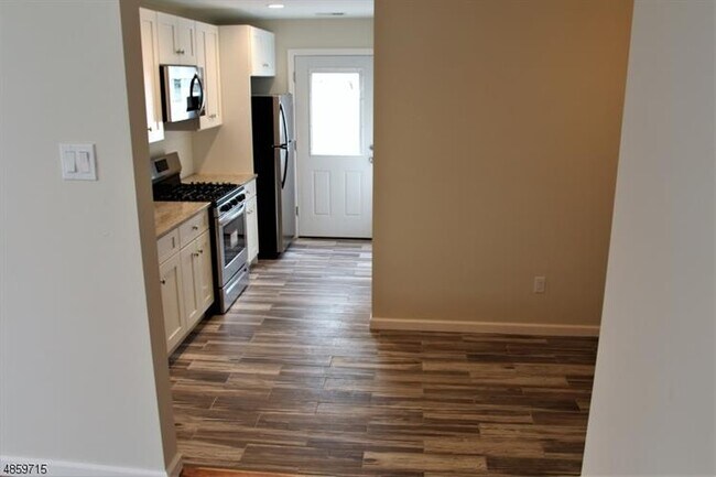 Building Photo - 208 Aldene Rd