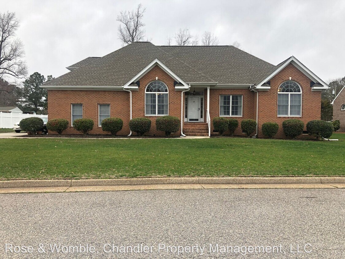 4 br, 2.5 bath House 7003 Neal Court House Rental in Suffolk, VA