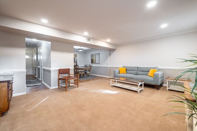 Foto del edificio - 3 Bedroom 2.5 Bathroom Condo!