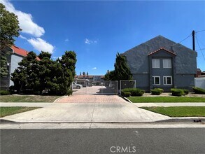 Building Photo - 14030 McClure Ave