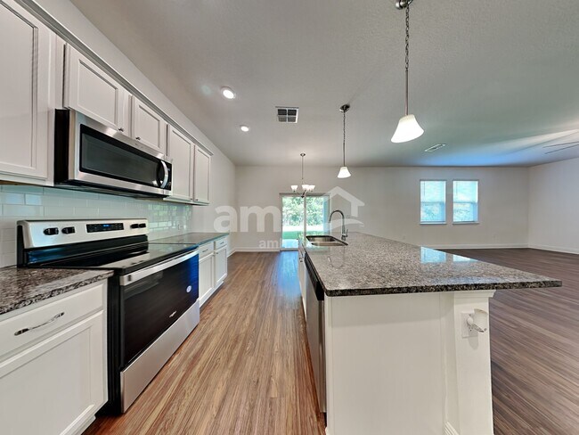Building Photo - 20299 Calla Lily Dr