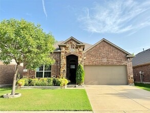 Building Photo - 15817 Rockingham St