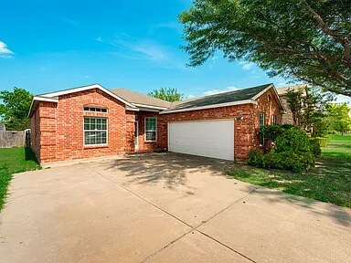 Building Photo - Great Location in Desoto!!