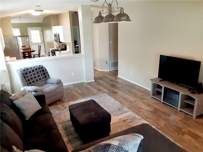 Building Photo - 317 McCarthur Dr