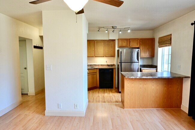 Foto del edificio - 400 Grandview Ct