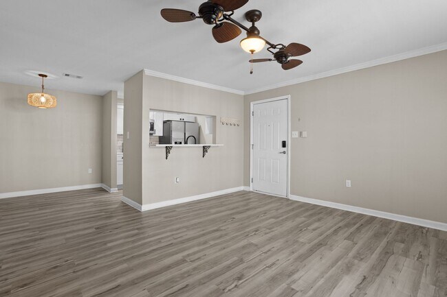 Foto del edificio - Live on the Water – 2BR Condo at Harbor Landing