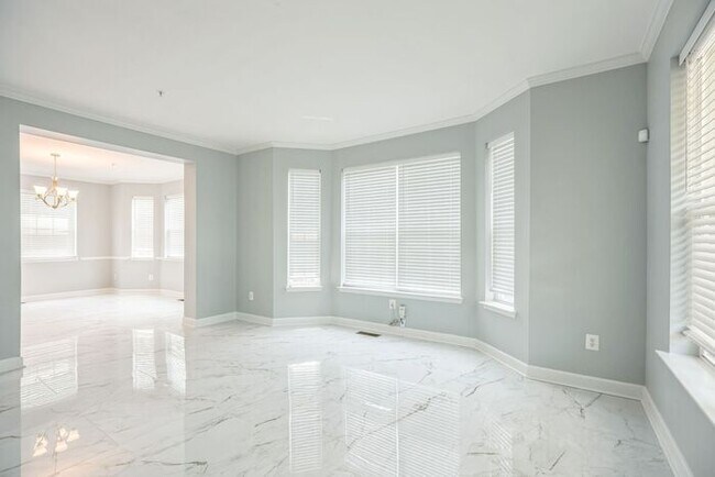 Foto del edificio - 907 Horse Collar Rd