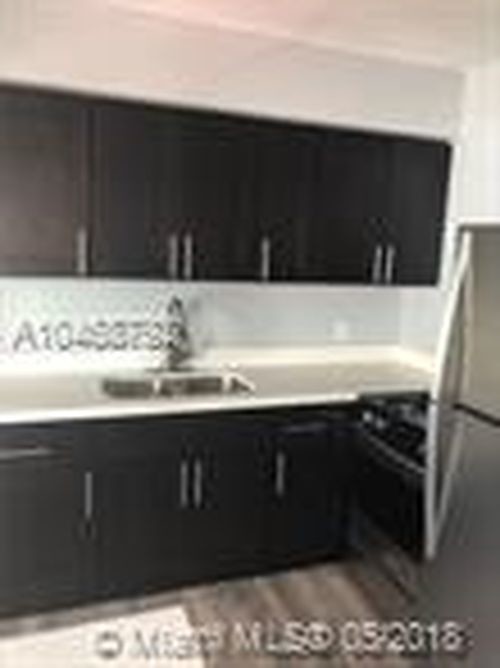 Foto principal - 685 84th St