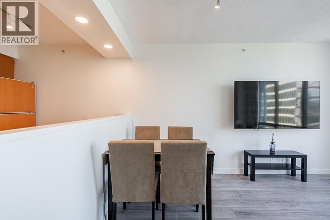 Photo du bâtiment - 1200 W Georgia St