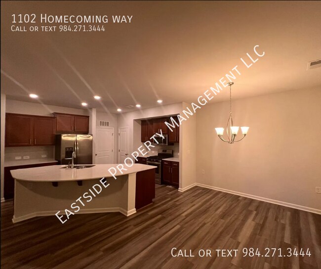 Building Photo - 1102 Homecoming Wy
