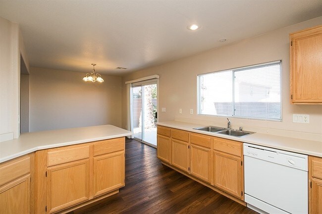 Building Photo - 2392 Ember Mist Ct