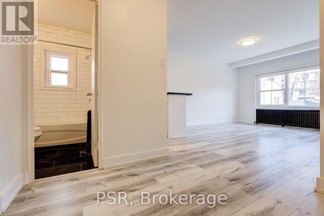 Photo du bâtiment - 256 Sherbourne St