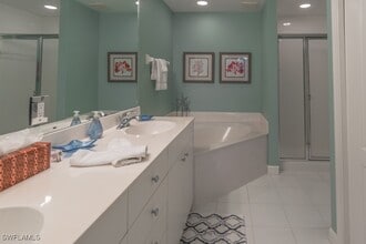 Building Photo - 2444 Ravenna Blvd