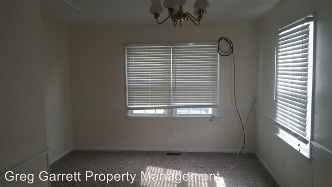 Building Photo - 3 br, 1.5 bath House - 335 Denbigh Blvd