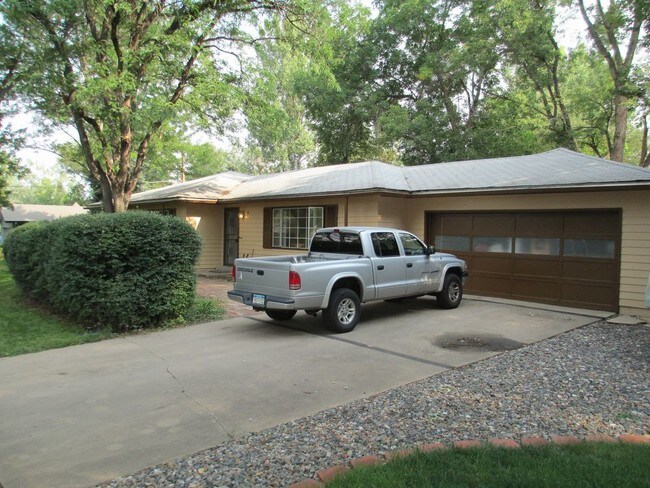 Building Photo - 9 Meadowbrook Rd